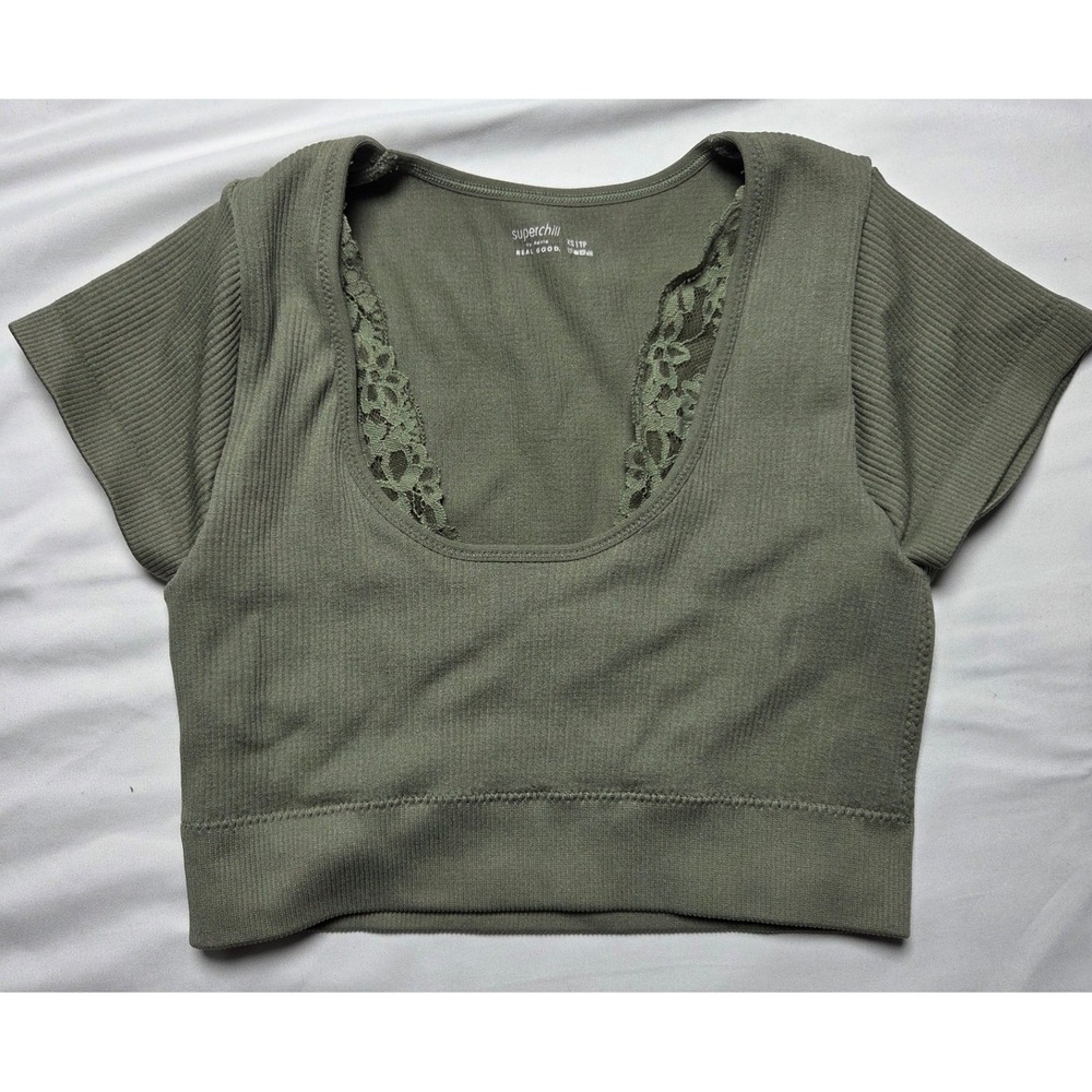 Aerie Superchill Real Good Ribbed Lace Trim Crop Top Olive Green XS Short Sleeve